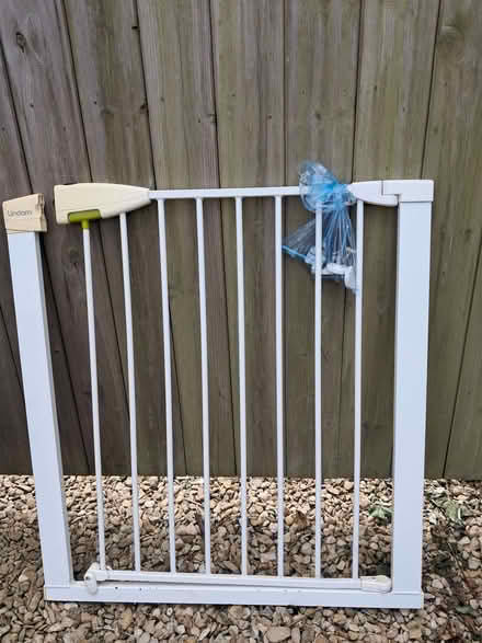 Photo of free Stairgate (Chew Stoke BS40) #1