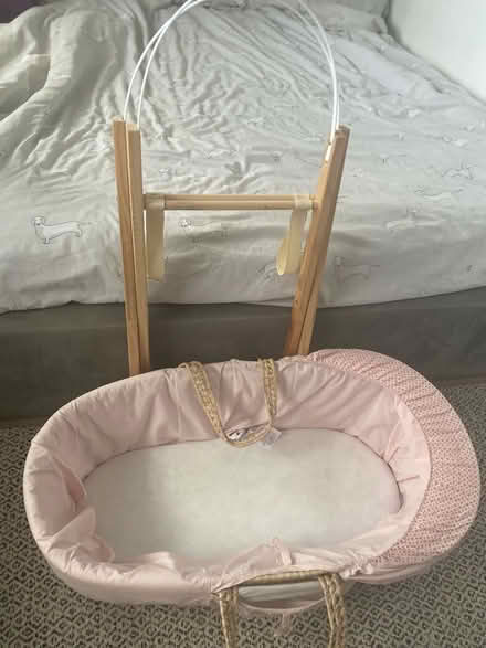Photo of free Moses basket and stand (St Albans al2) #3