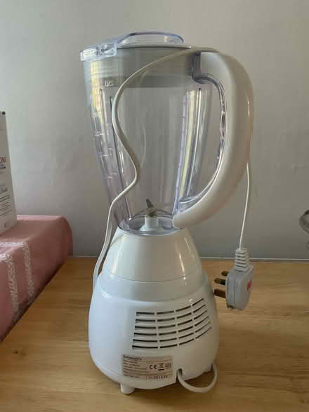 Photo of free Blender (Enfield EN2) #1