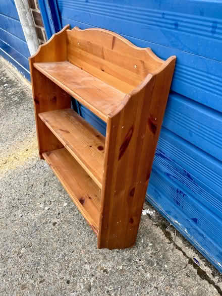 Photo of free Wall Shelf Unit (Rose Hill OX4) #2