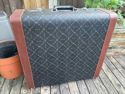 Photo of free Attached case XL (Barnes Bridge) #1