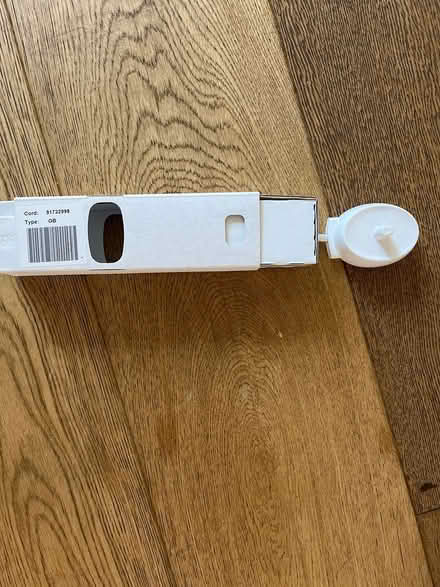 Photo of free New Braun toothbrush charger (E8 London Fields) #1