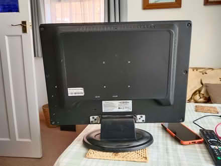 Photo of free Flat Screen Computer Monitor (Fort Pitt ME1) #3