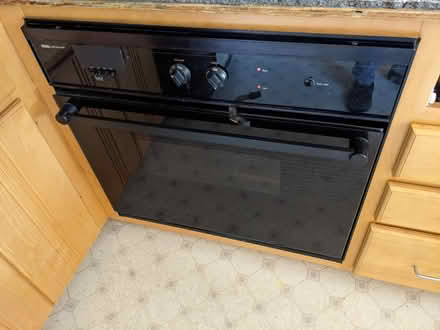 Photo of free Electric oven (West Berkeley) #1