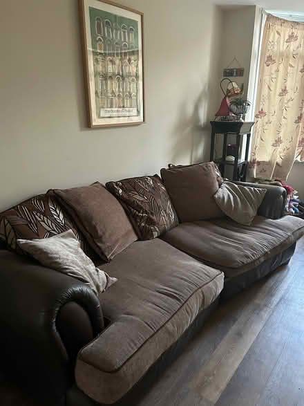 Photo of free 3 seater sofa (Leeds LS17)