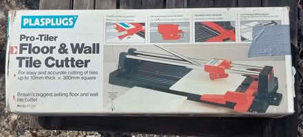 Photo of free Wall and floor tile cutter (Slough central SL1) #1