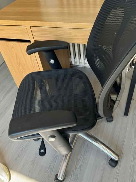 Photo of free Desk & Office chair (Ealing W13) #2