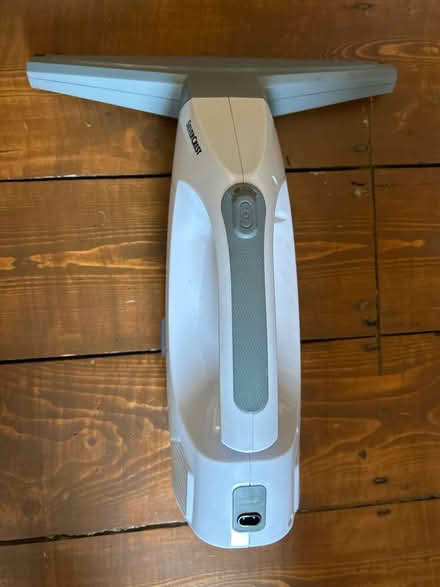Photo of free Window Vacuum Cleaner (Sidley) #1