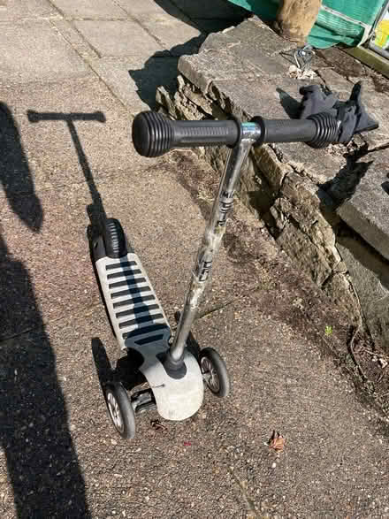 Photo of free Kids scooter (Gerrards Cross SL9) #1