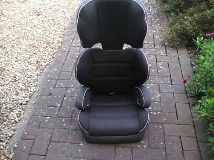 Photo of free Child car seat, black. (Portslade by Sea BN3) #1