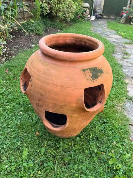 Photo of free terracotta strawberry pot (Carshalton) #2