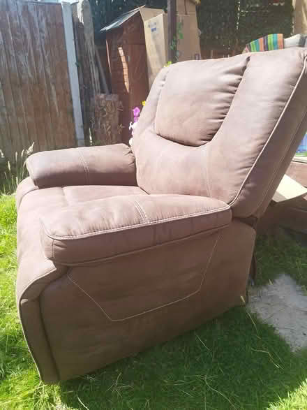 Photo of free Rocking and swivel chair (Dunstable) #3