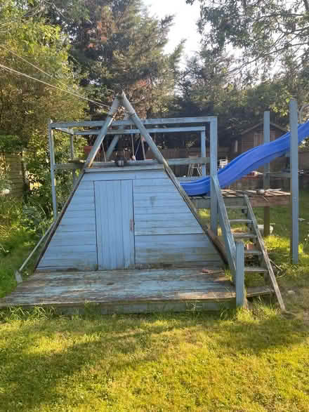 Photo of free Playhouse + swing (New Eltham) #1
