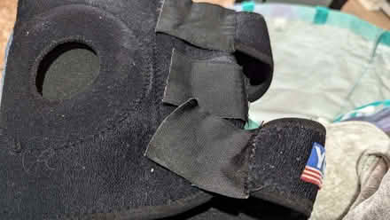 Photo of free knee strap (Fleetwood FY7) #2