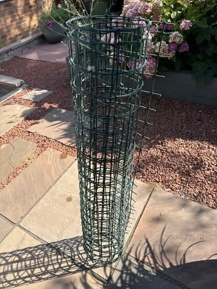 Photo of free plastic trellis (Ampthill) #1