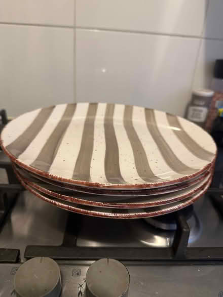 Photo of free 4 large ceramic plates (Hackney, E8) #2