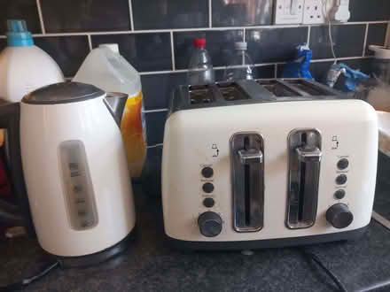 Photo of free Cream kelle & 4 slice toaster (Millbrook SK15) #1
