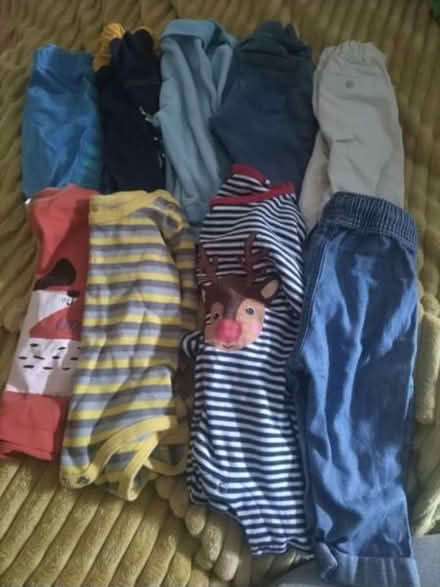 Photo of free 3-6 month small bundle and 8-10 ladies outfit (Treliske TR1) #4