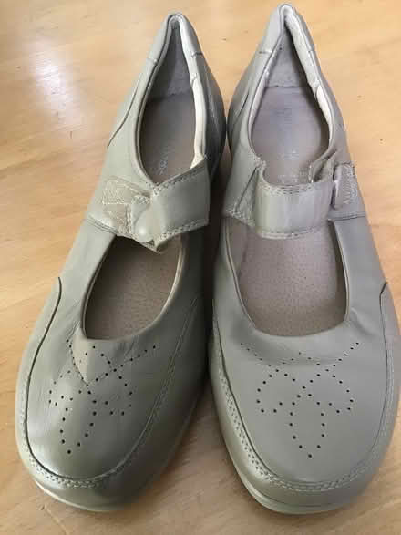Photo of free Orthopaedic Shoes Size 5 (N19 Archway) #2