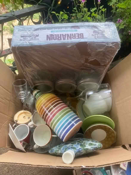 Photo of free things that i’m not going to move (Danforth/Woodbine) #2