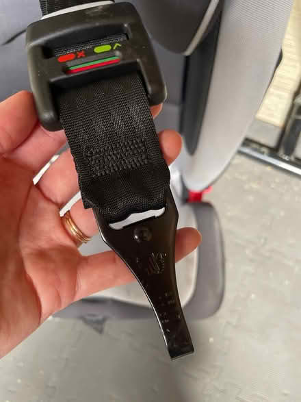 Photo of free Joie Isofix Car seat (CM1 Beaulieu) #3