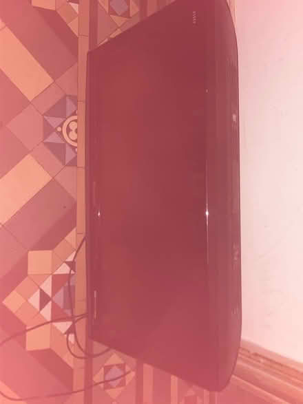 Photo of free TV with wall bracket (Kings heath B14) #1