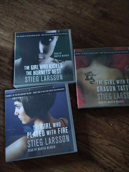 Photo of free Bag of CDs + audio books x 3 (CM8 Silver End) #2