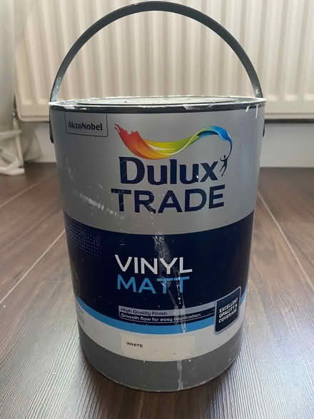 Photo of free White paint (N16) #1