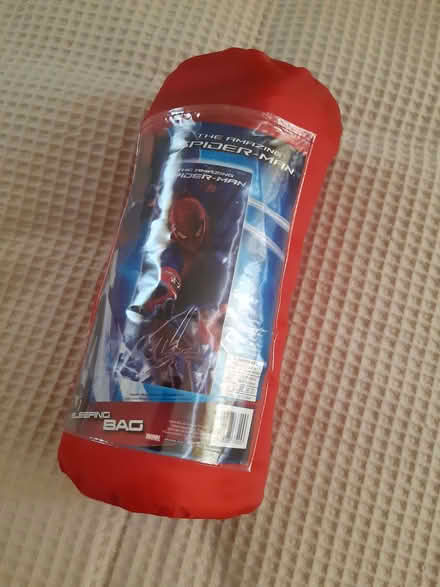 Photo of free Child's Spiderman sleeping bag (Weybridge KT13) #2