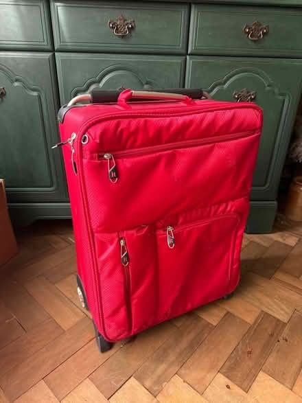 Photo of free It Suitcase (CH44) #2