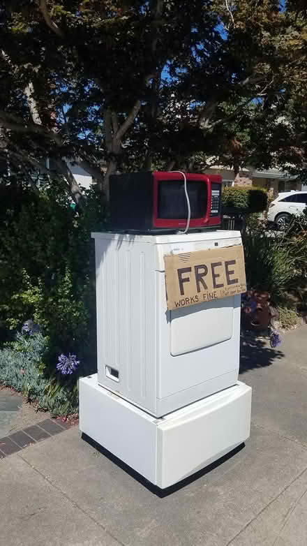 Photo of free Pedestal for Dryer or Washer (1625 Rand Street Milpitas) #1