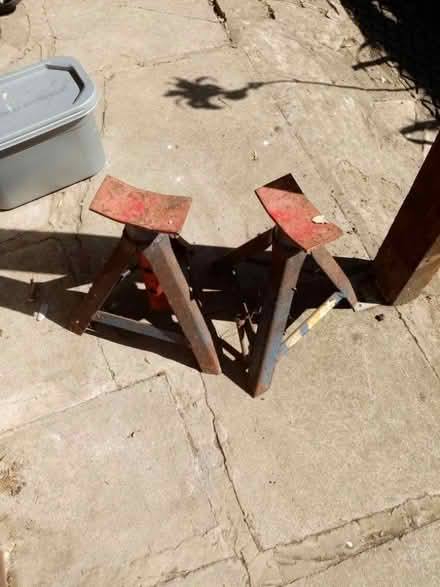 Photo of free Axel stands (LU1) #1