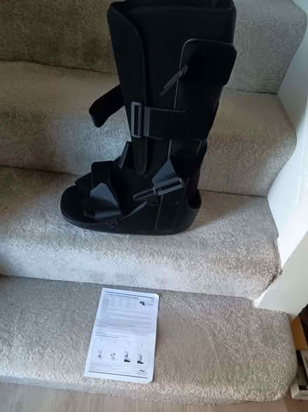 Photo of free Support boot (Oakwood Park EN2) #1