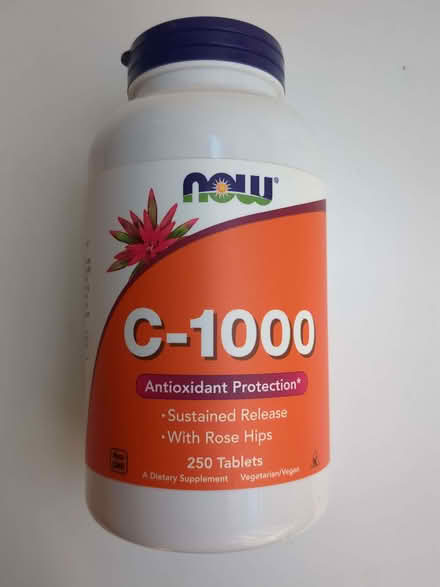 Photo of free Vitamin C 250 x 1g tablets (Lansdown) #1