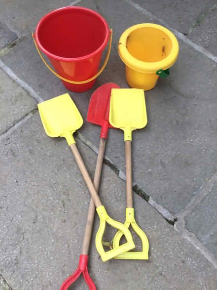Photo of free 2 buckets, 3 spades (Stroud GL5) #1