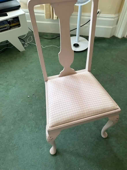 Photo of free Pink Wooden Chair (CT20) #4