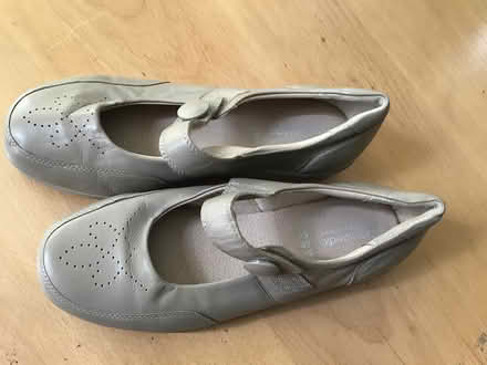 Photo of free Orthopaedic Shoes Size 5 (N19 Archway) #4
