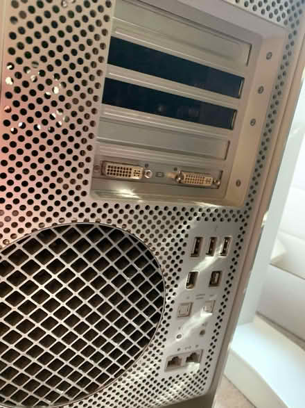 Photo of free Apple Mac Pro (Upper Sydenham SE26) #2