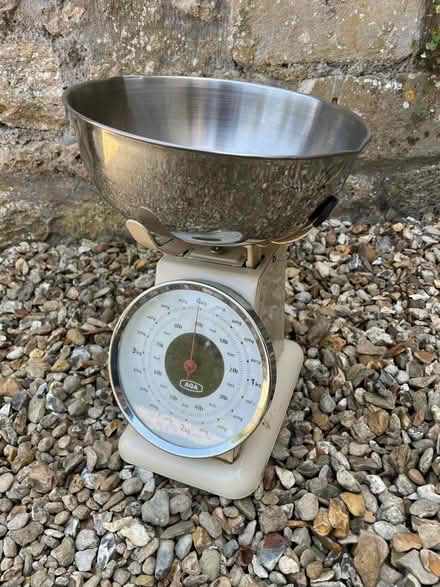 Photo of free Kitchen scales (BA2) #1