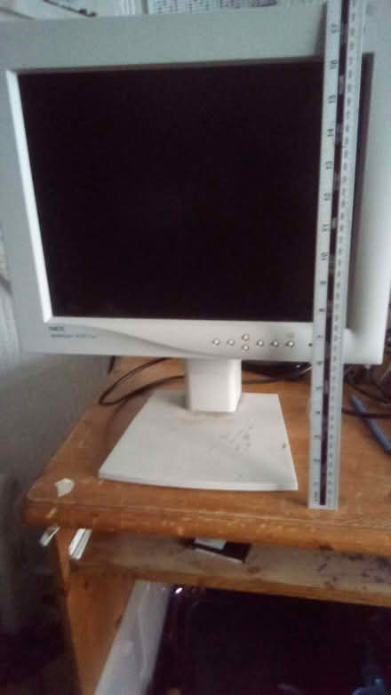 Photo of free 15 inch monitor (Dukinfield SK16) #2