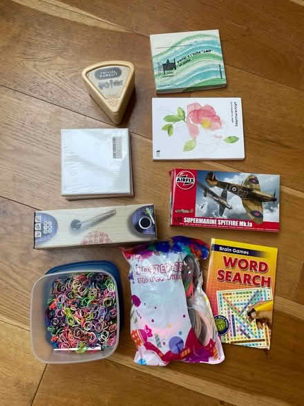 Photo of free Selection of kids crafts and games (SE24 9PU) #1