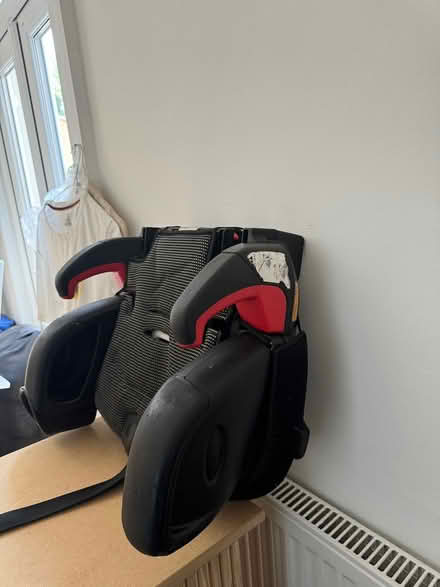 Photo of free Child booster seat (Cr78qj) #1