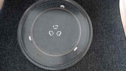 Photo of free Microwave plate (Rhiwbina CF14) #1