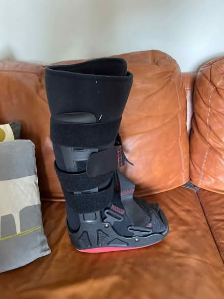 Photo of free Adult fracture boot (Parkhead S11) #2