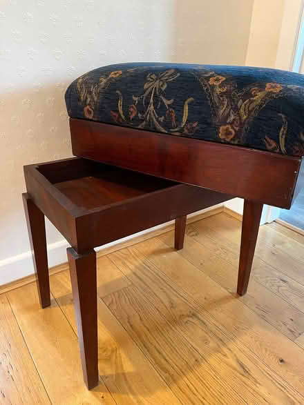 Photo of free Piano stool (Battledown GL52) #2