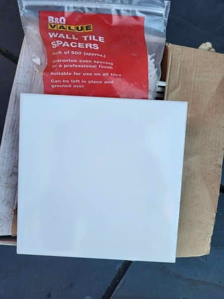 Photo of free Matt White Ceramic Wall tiles x20 (Edlesborough LU6) #1