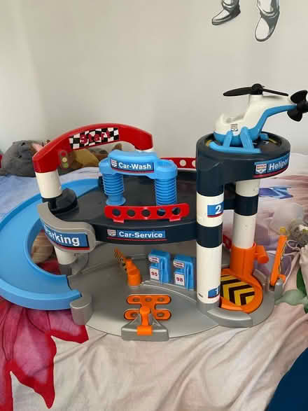 Photo of free Car service toy (Kingston KT1) #1