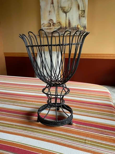 Photo of free Decorative basket (Lindenhurst south of Hoffman) #1