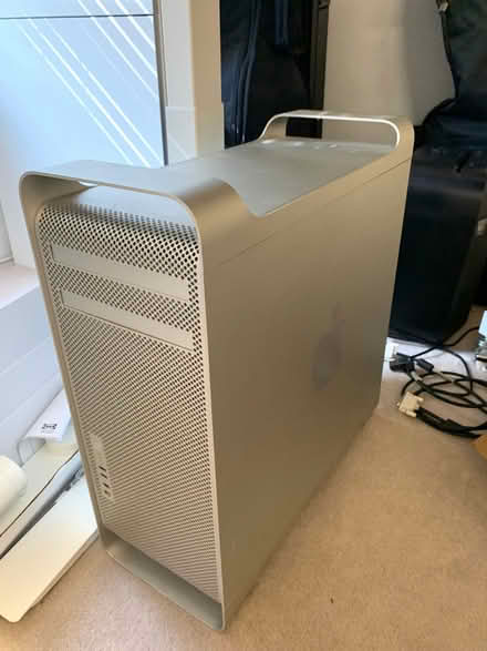 Photo of free Apple Mac Pro (Upper Sydenham SE26) #1