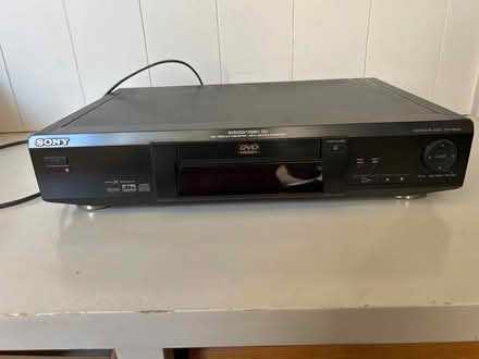 Photo of free DVD/CD Player (OX2 Norham Manor) #1